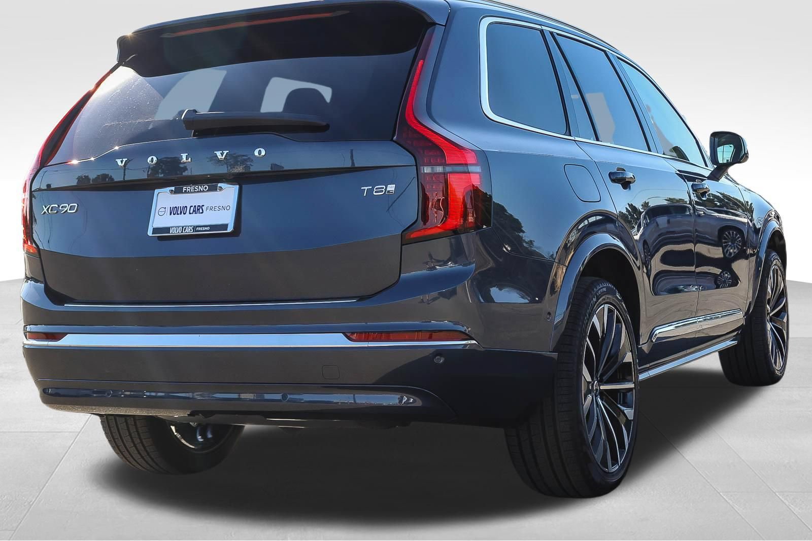 New 2026 Volvo XC90 T8 Ultra w/ Protection Package AWD/4WD image 5