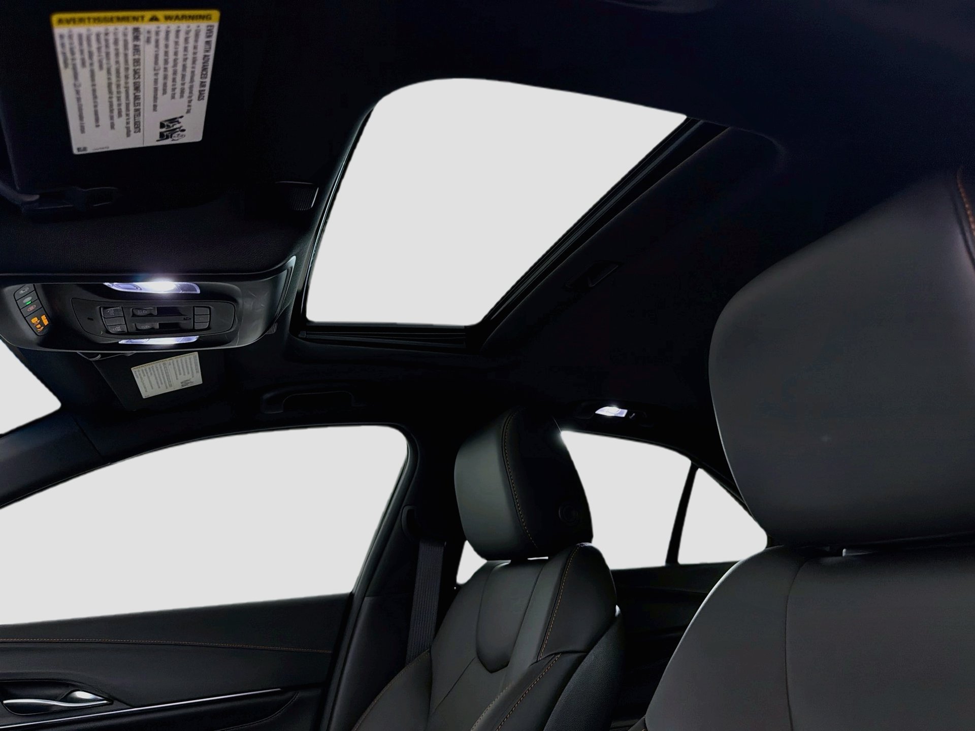 Used 2023 Cadillac CT4 Sport RWD image 27