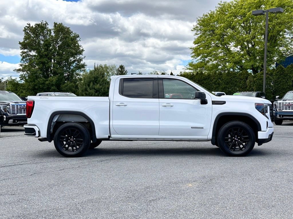 Used 2023 GMC Sierra 1500 Elevation AWD/4WD image 3
