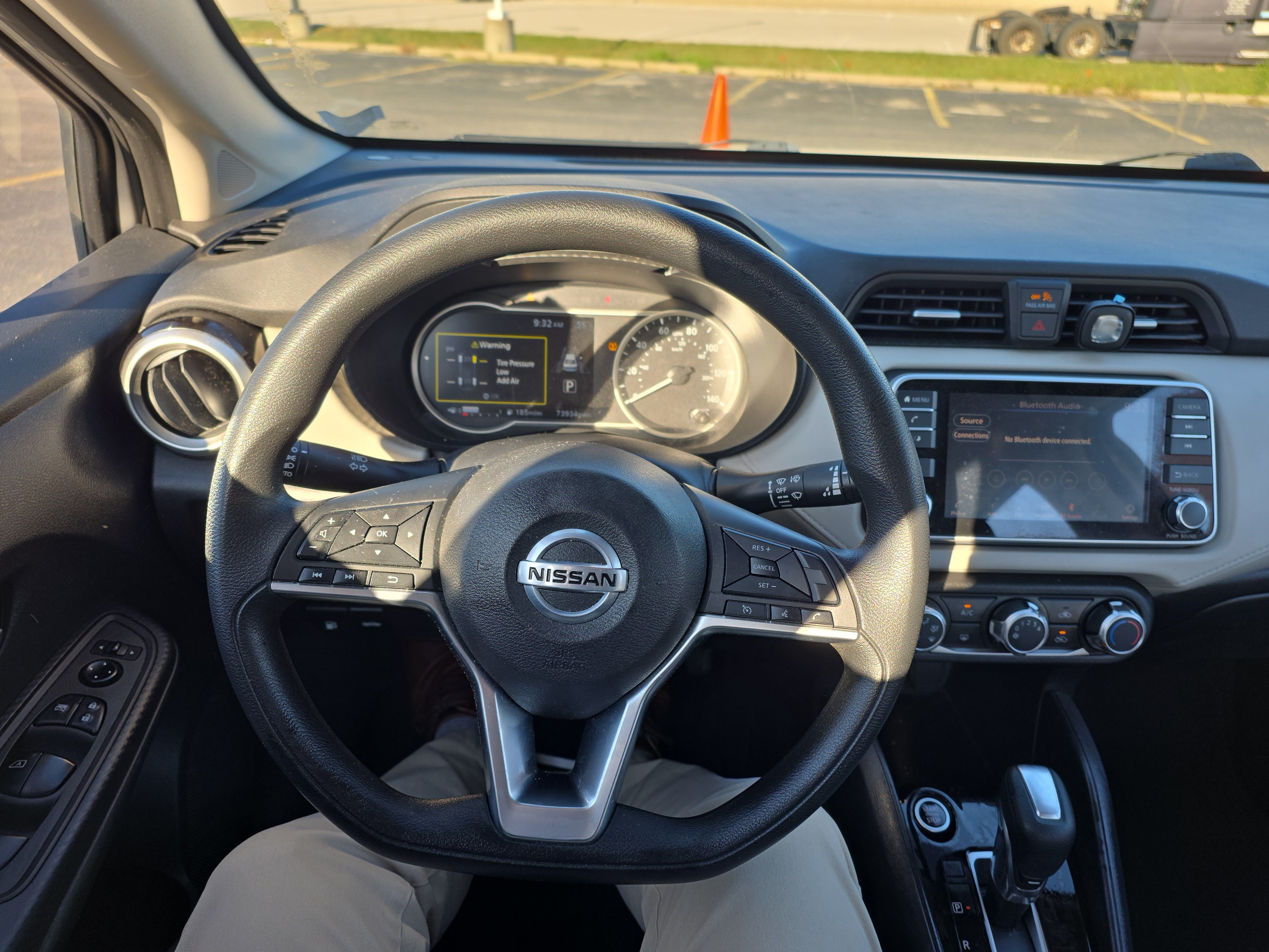 Used 2021 Nissan Versa SV FWD image 14