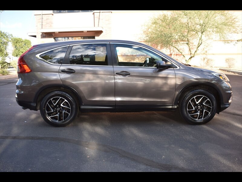 Used 2016 Honda CR-V SE image 1