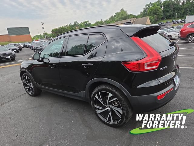 Used 2022 Volvo XC40 T5 R-Design w/ Advanced Package AWD/4WD image 5