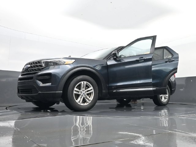 Used 2024 Ford Explorer XLT AWD/4WD image 34