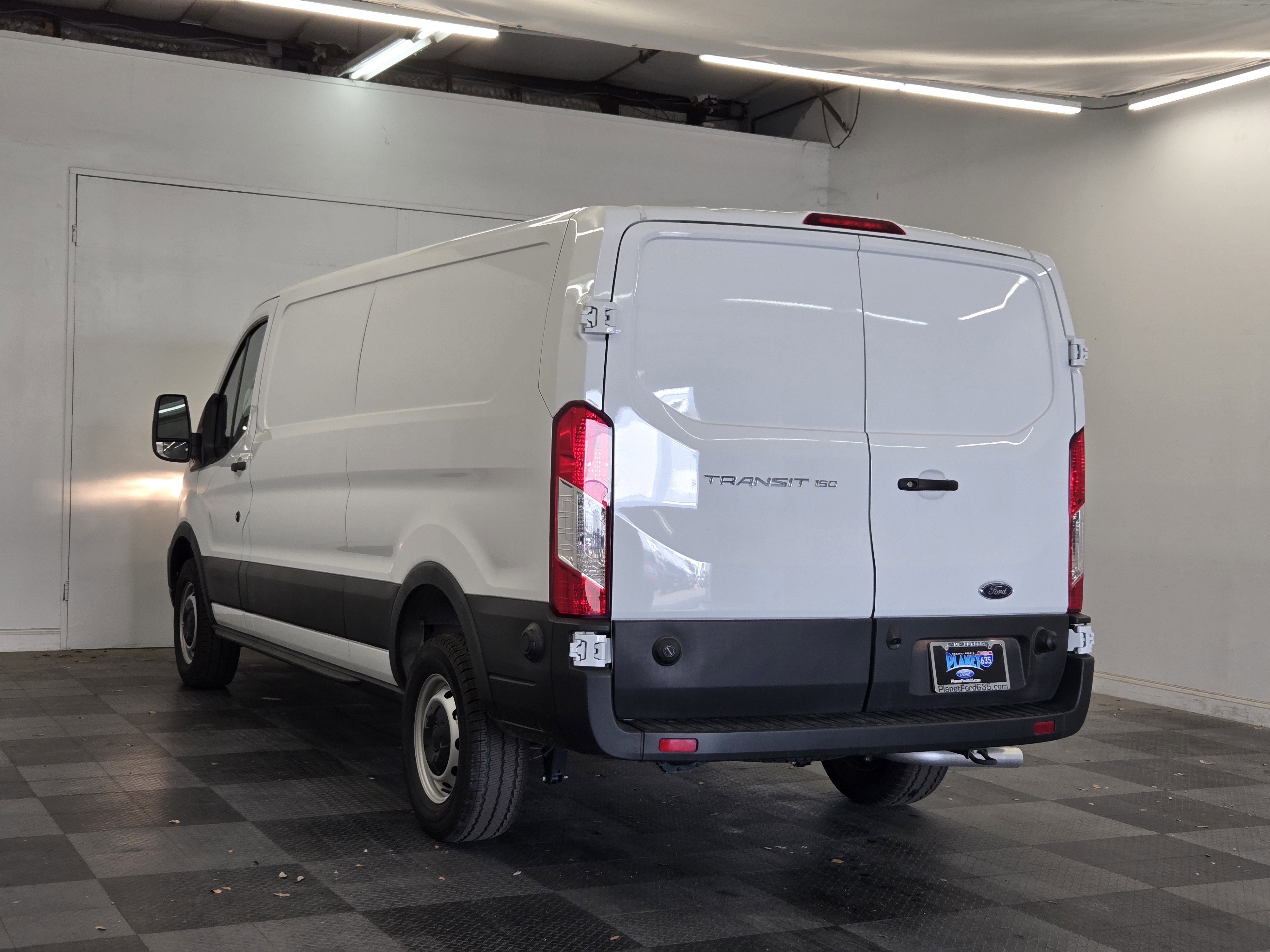 Used 2024 Ford Transit 150 Low Roof RWD image 7