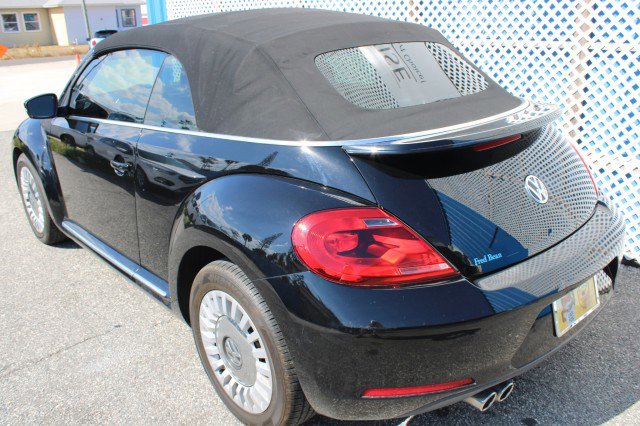 Used 2014 Volkswagen Beetle 2.5 image 9