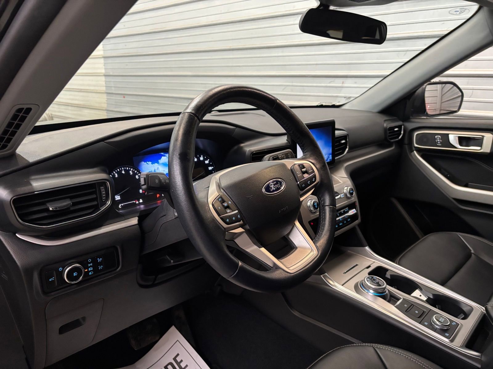 Used 2023 Ford Explorer XLT w/ Equipment Group 202A image 10