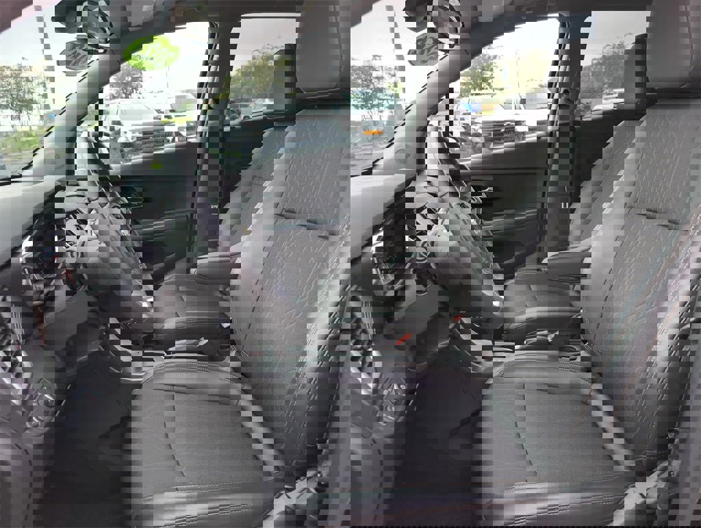 Certified 2022 Chevrolet Trax LT w/ LT Convenience Package image 9