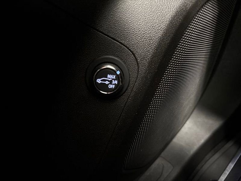 Used 2022 GMC Acadia SLE image 55