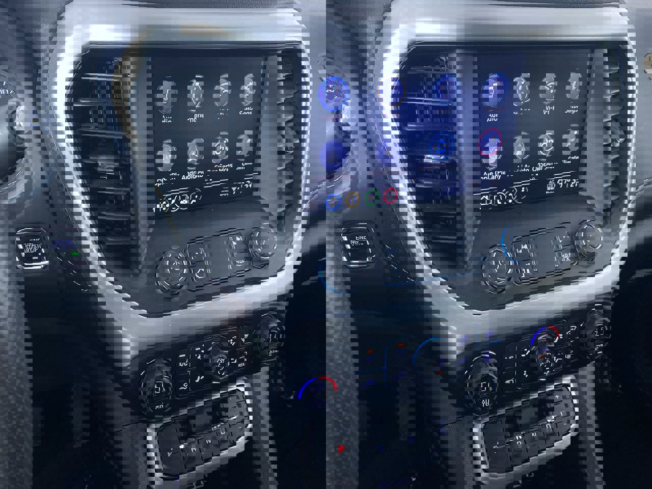 Certified 2023 GMC Acadia SLE w/ Driver Convenience Package FWD image 5