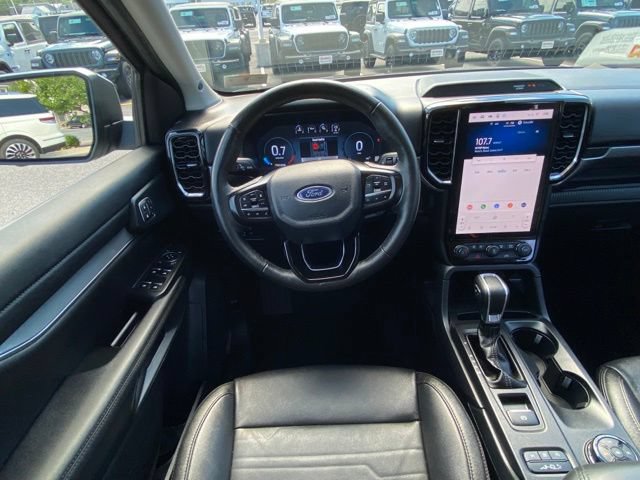 Used 2025 Ford Ranger Lariat w/ FX4 Off-Road Package AWD/4WD image 28