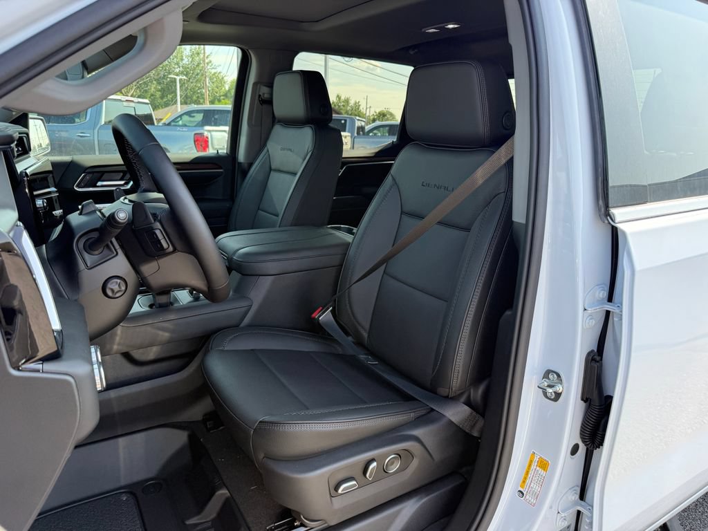 New 2026 GMC Sierra 1500 Denali AWD/4WD image 16