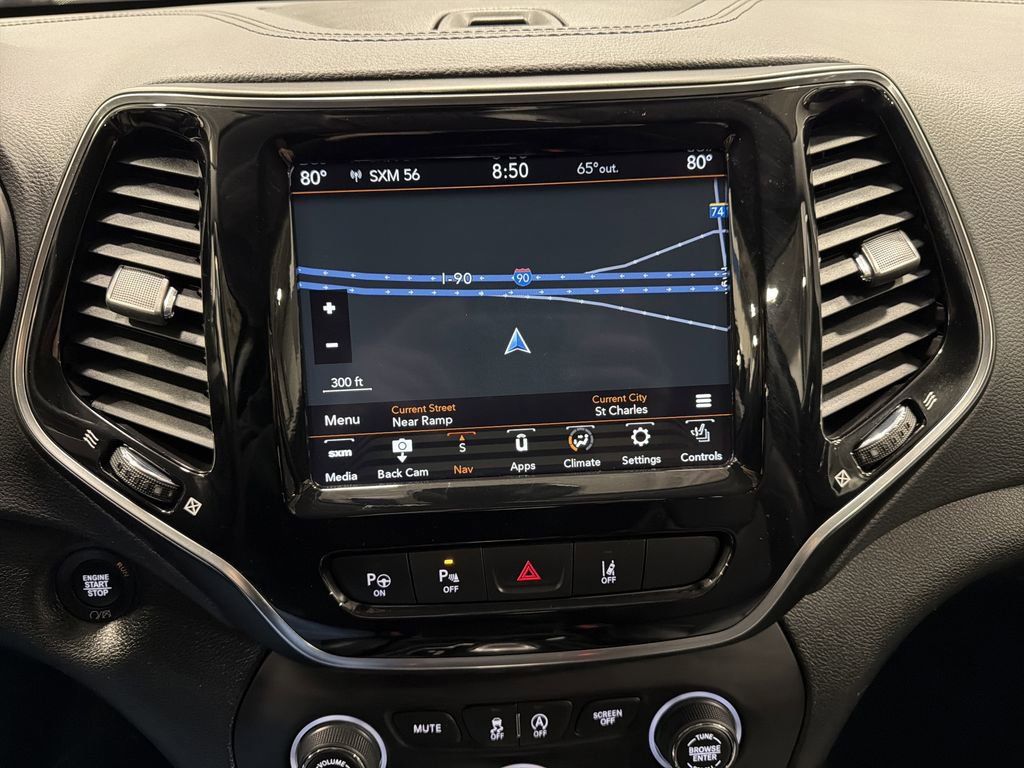 Used 2022 Jeep Cherokee Limited w/ Elite Package image 7