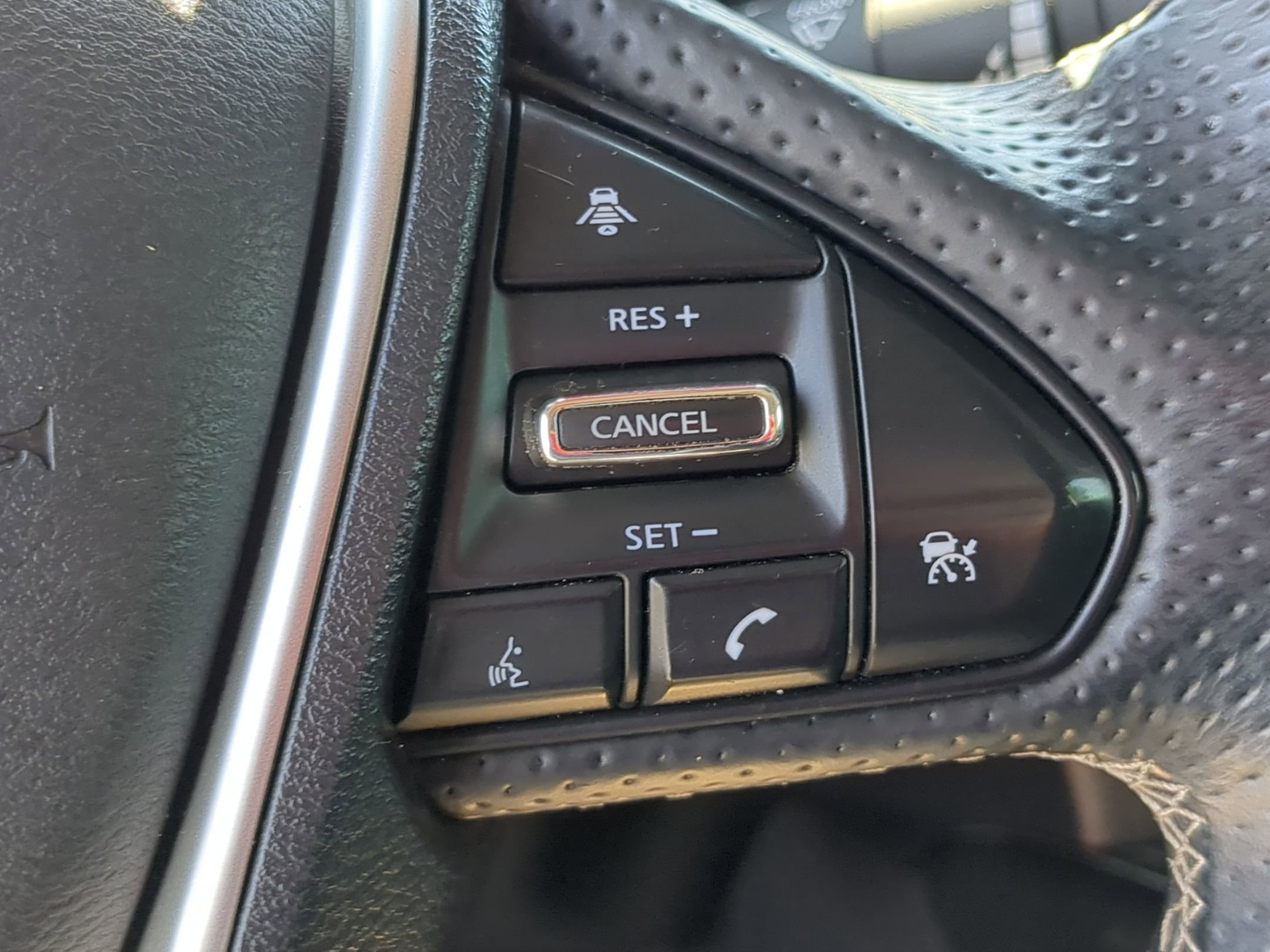 Used 2023 Nissan Maxima SV w/ Floor Mat Group FWD image 18