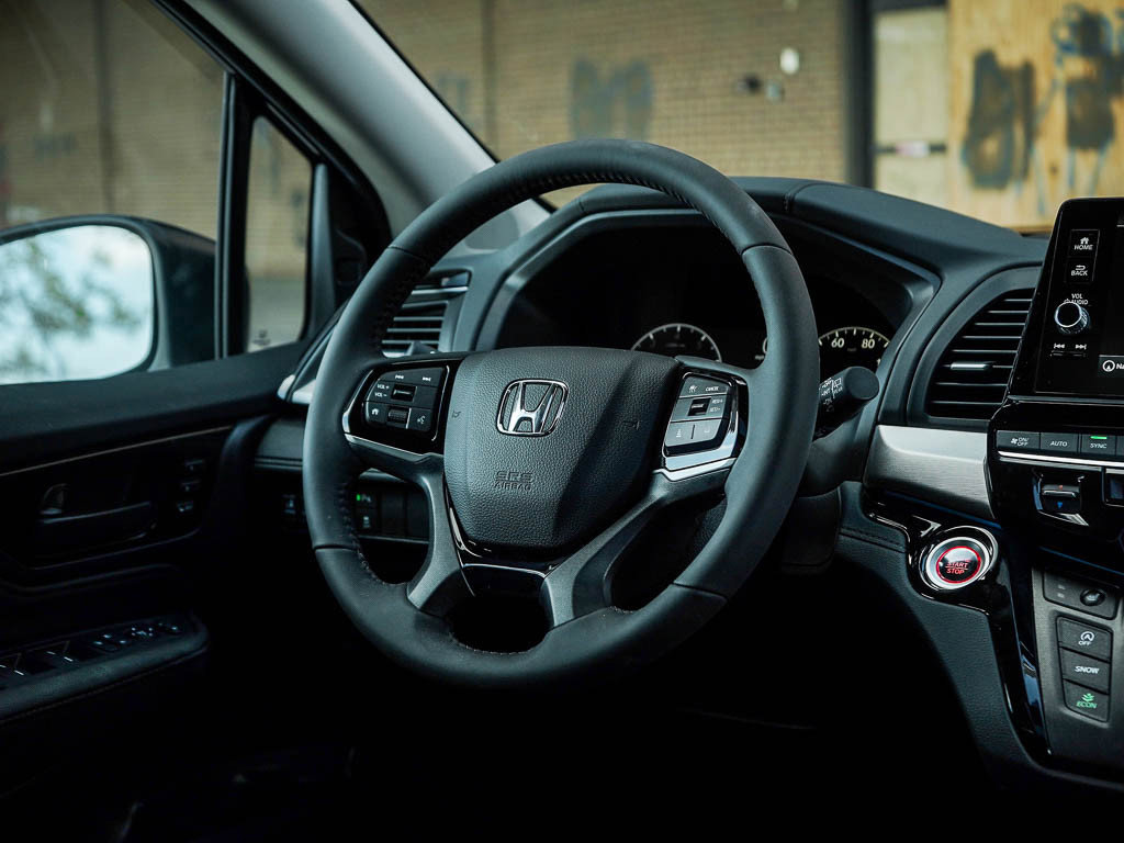 New 2026 Honda Odyssey Touring image 17