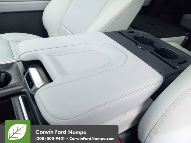 New 2026 Ford Expedition Platinum AWD/4WD image 18