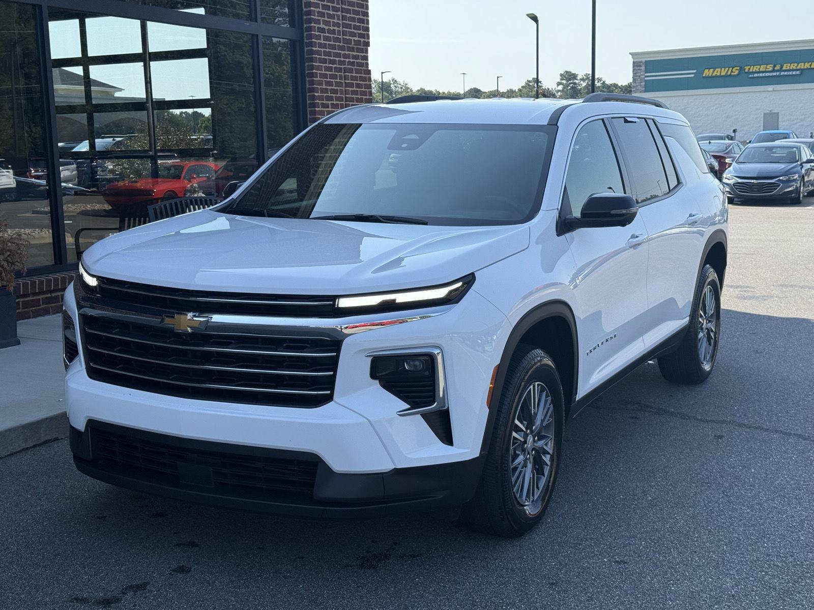 Used 2026 Chevrolet Traverse LT w/ Driver Confidence Package