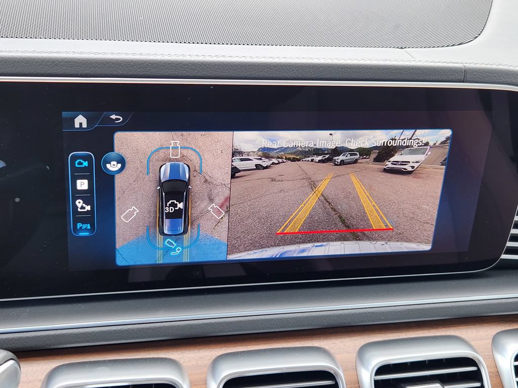 New 2026 Mercedes-Benz GLS 580 4MATIC image 18