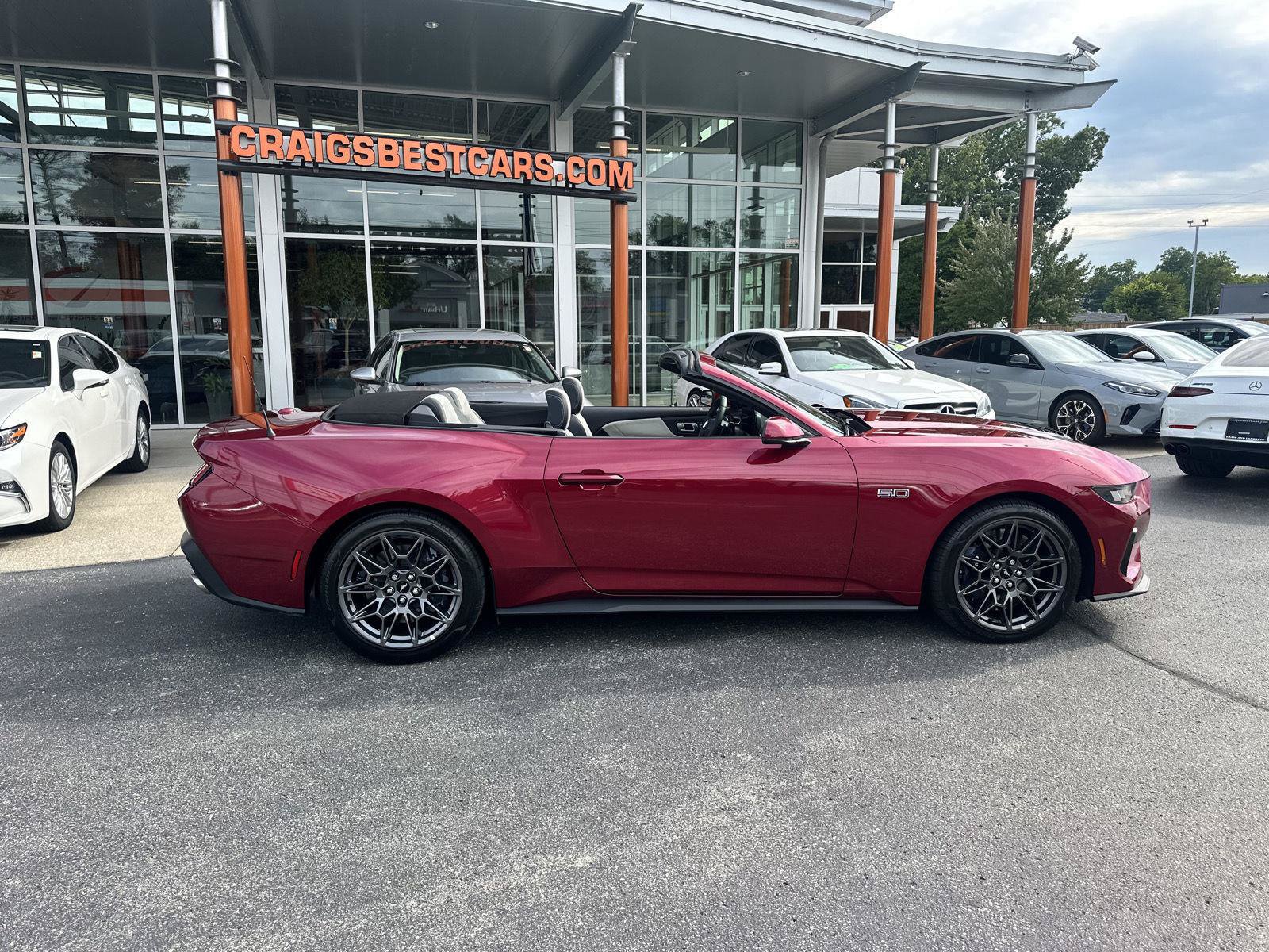 Used 2025 Ford Mustang GT Premium w/ GT Performance Package RWD image 10
