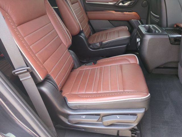 Used 2024 GMC Yukon Denali Ultimate AWD/4WD image 17