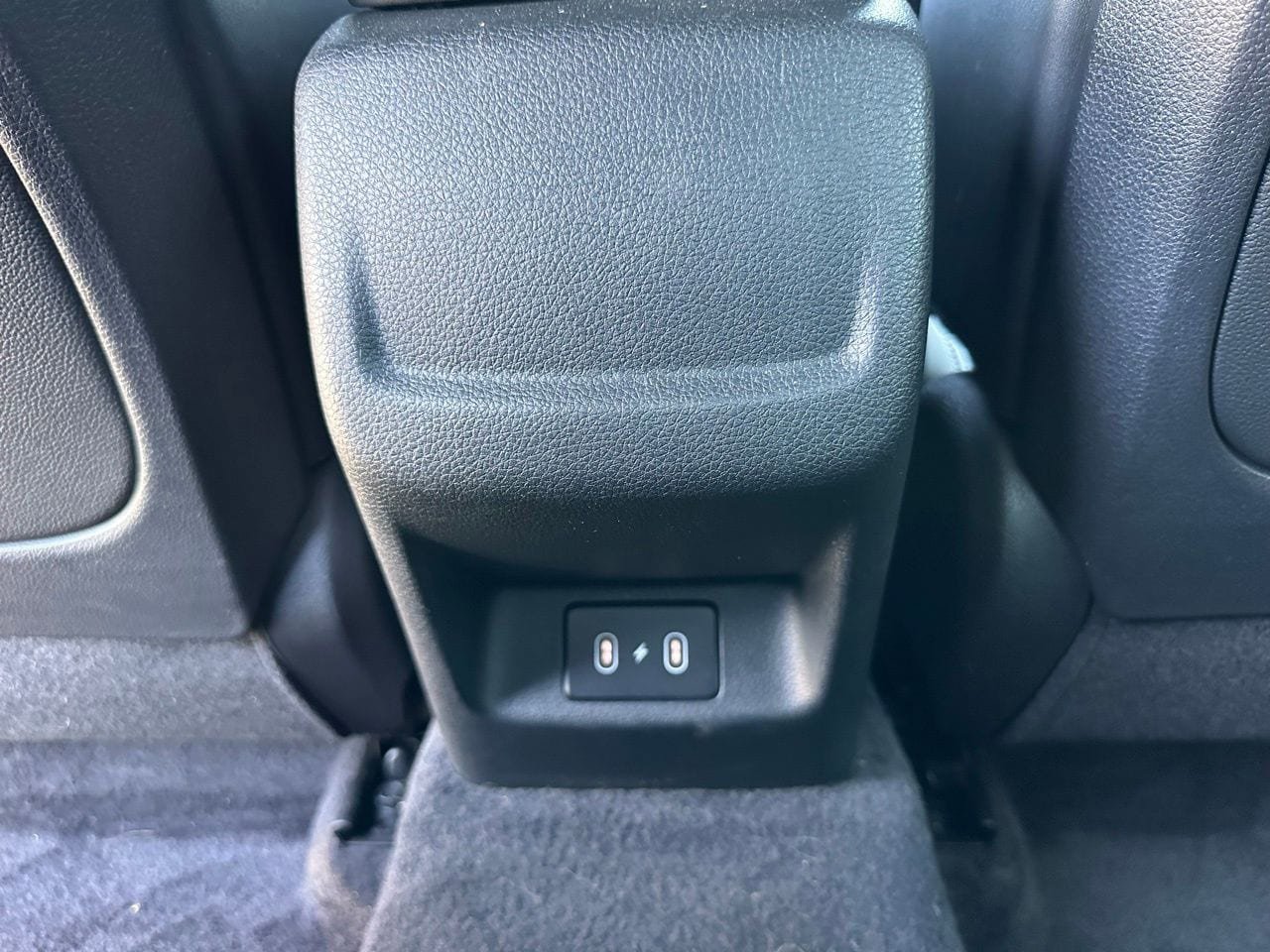 Used 2025 Kia K5 GT-Line w/ GT-Line Premium Package FWD image 19