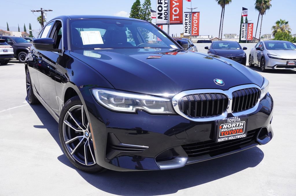 Used 2021 BMW 330i Sedan w/ Convenience Package RWD image 2