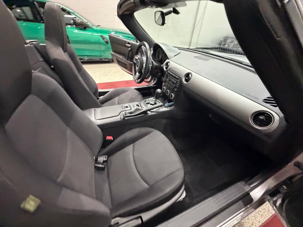 Used 2011 MAZDA MX-5 Miata Sport RWD image 35