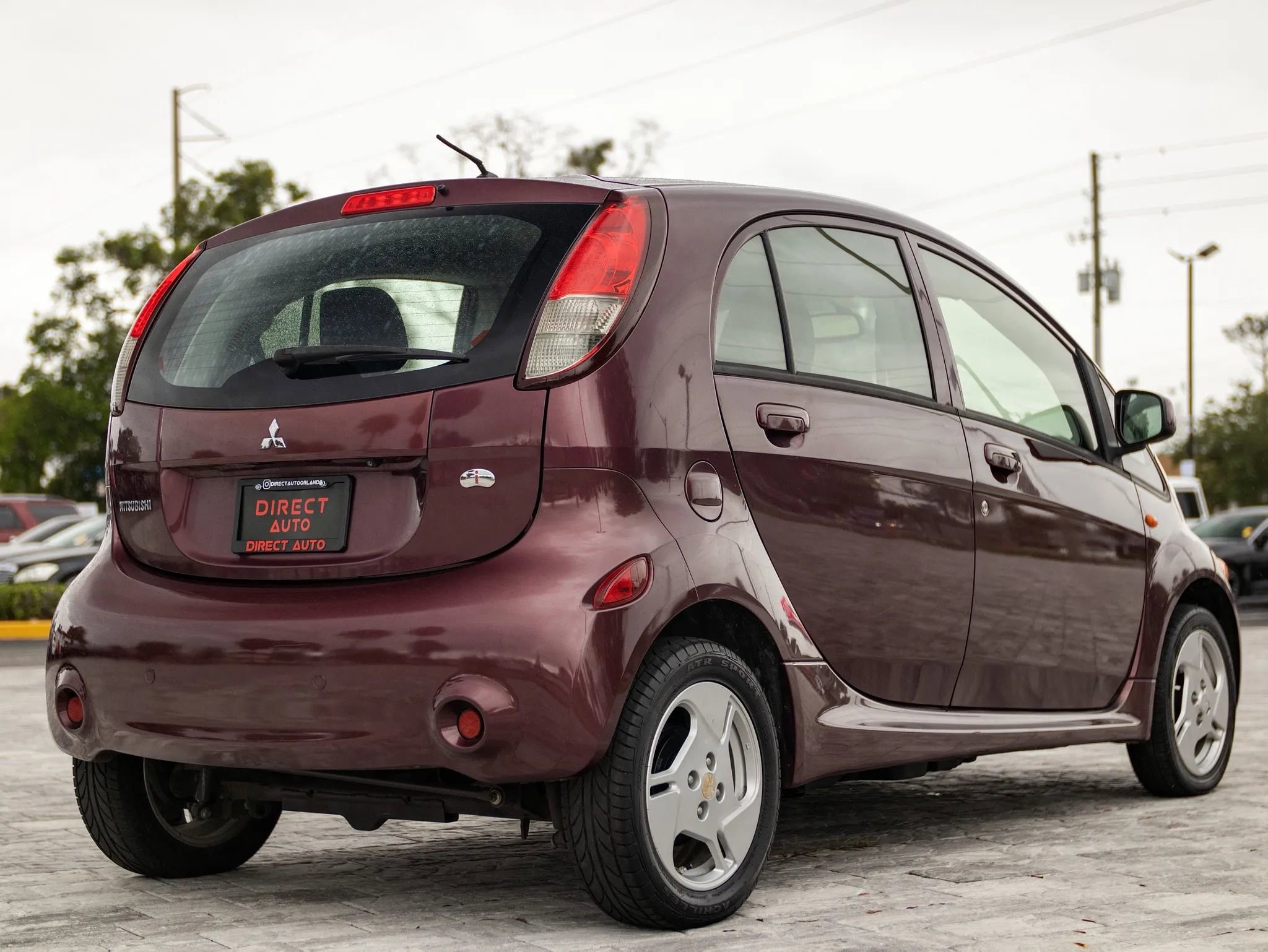 Used 2012 Mitsubishi i ES RWD image 8