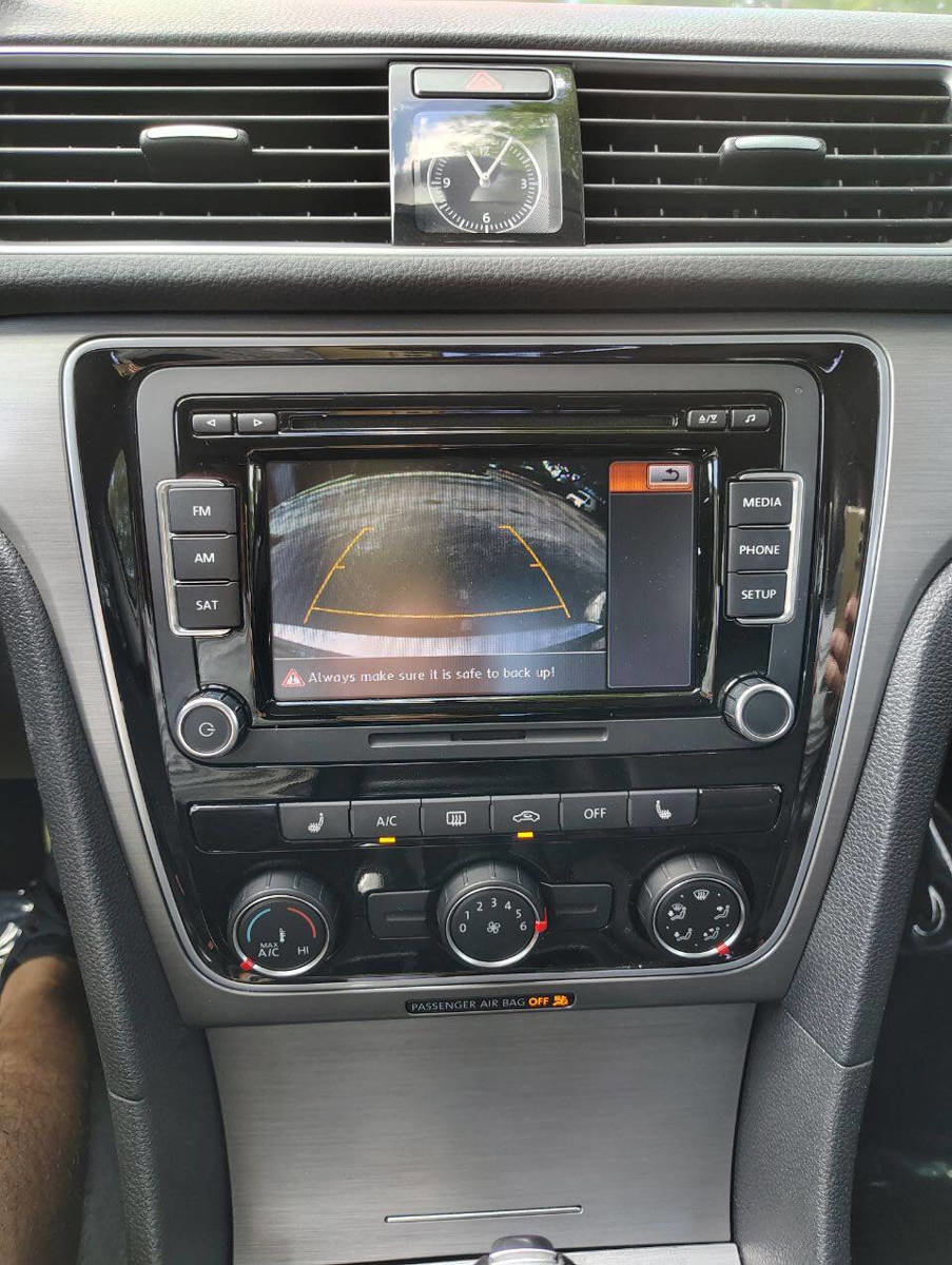 Used 2015 Volkswagen Passat TDI SE image 26