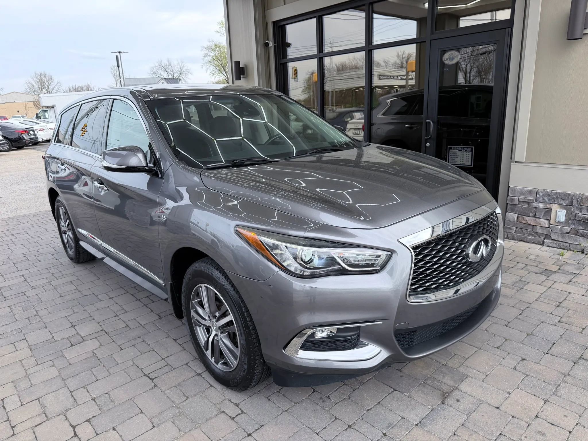 Used 2020 INFINITI QX60 Pure image 10