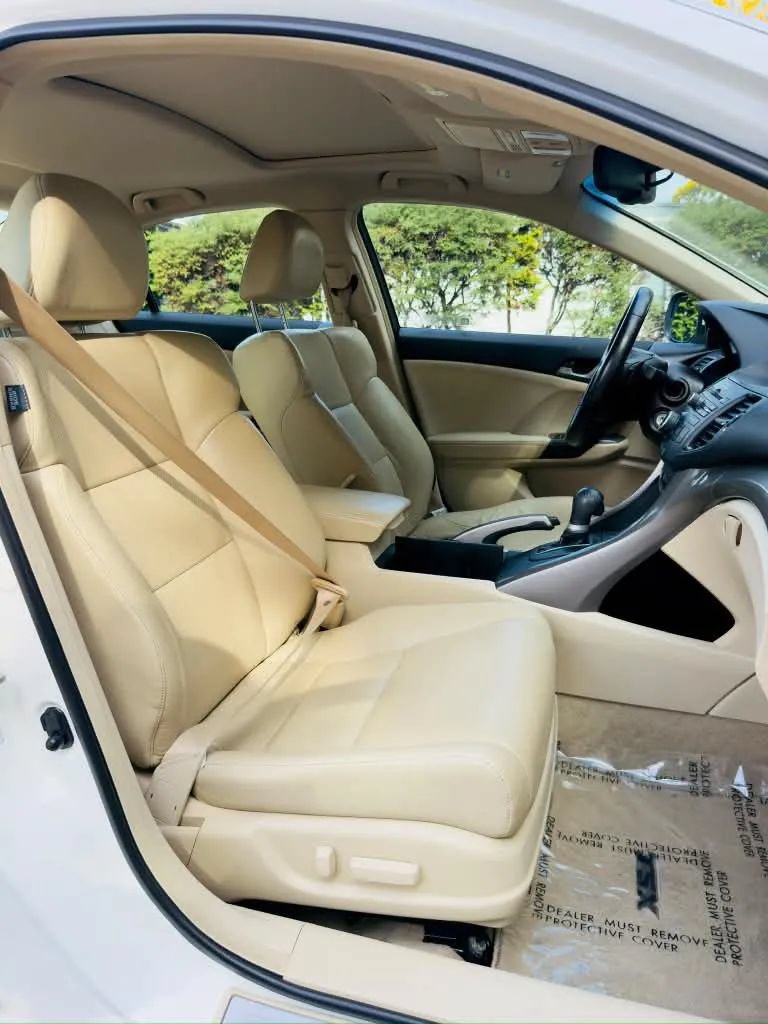 Used 2010 Acura TSX Sedan FWD image 11