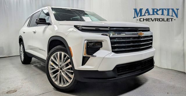 New 2026 Chevrolet Traverse LT image 1