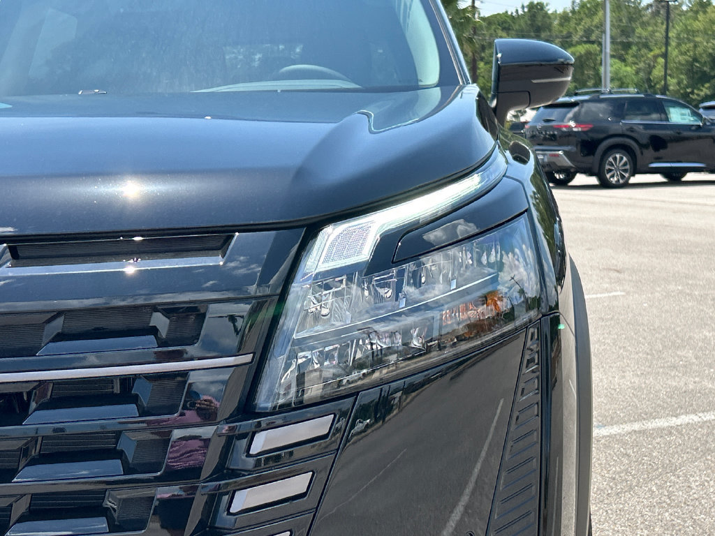 New 2026 Nissan Pathfinder SL FWD image 16