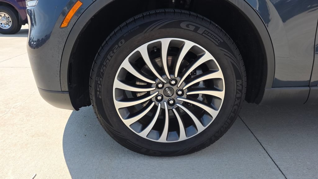 Used 2021 Lincoln Aviator Reserve AWD/4WD image 10
