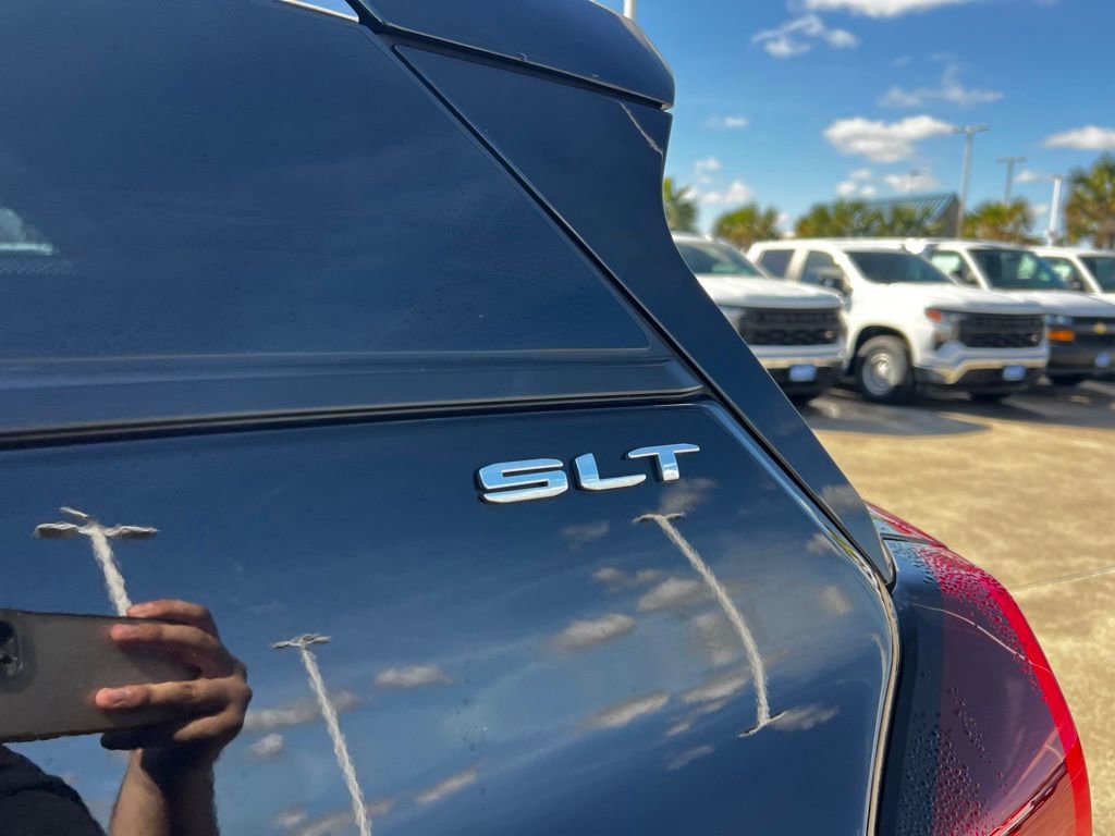 Used 2024 GMC Terrain SLT image 29