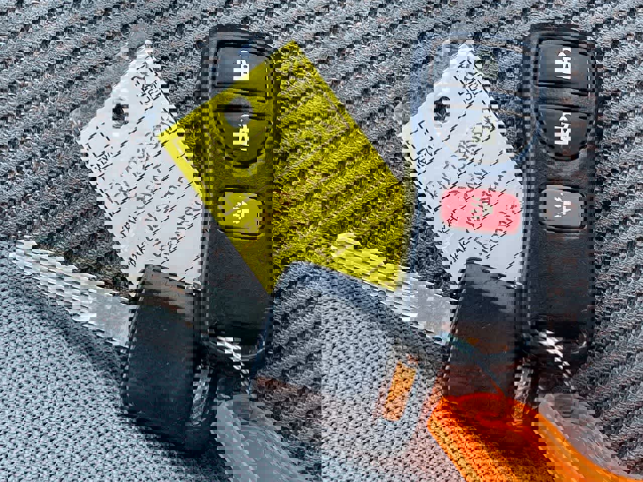 Used 2015 Nissan Frontier SV w/ SV Value Truck Package image 28