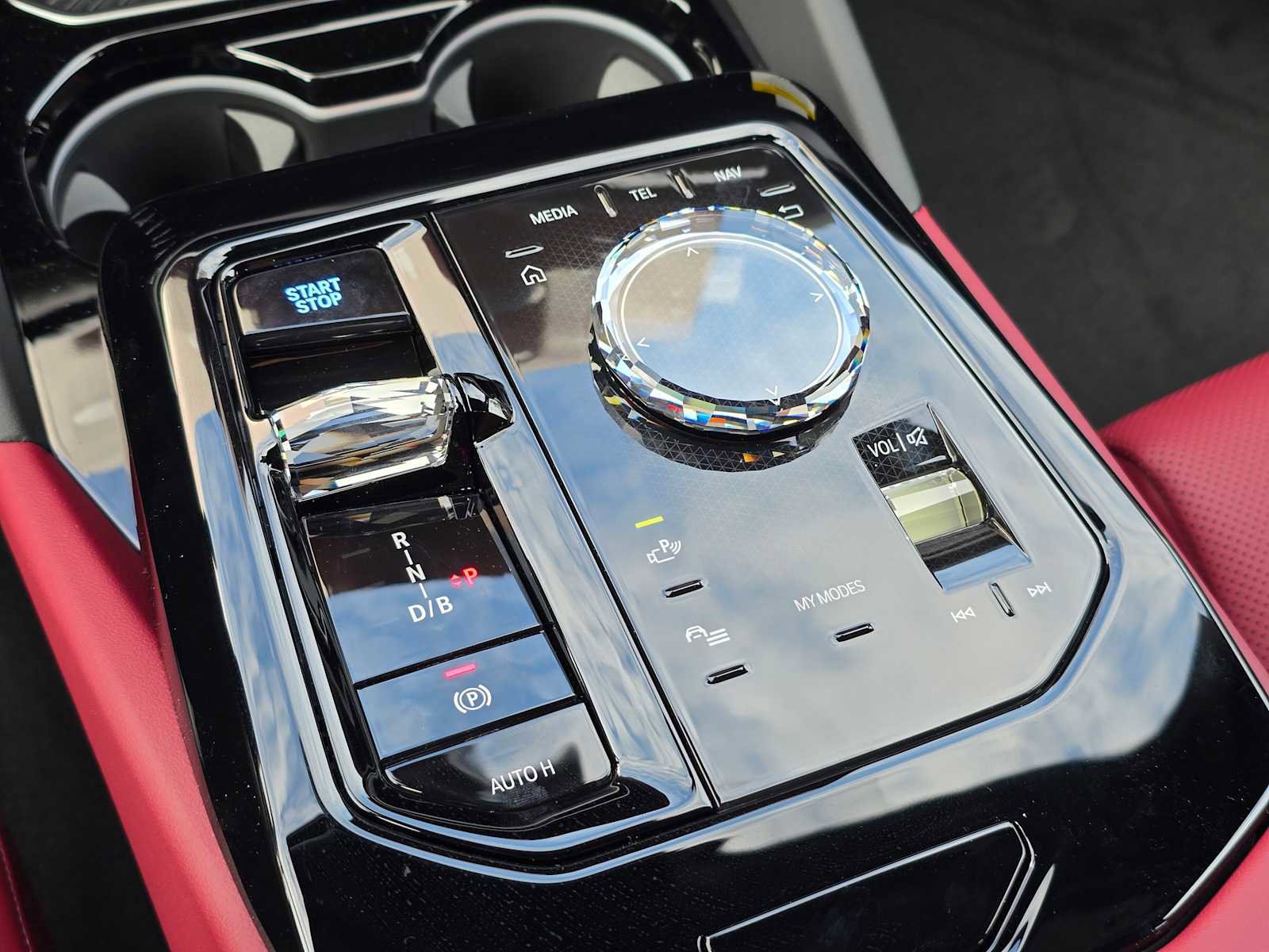 Used 2026 BMW i5 eDrive40 w/ Executive Package RWD image 27