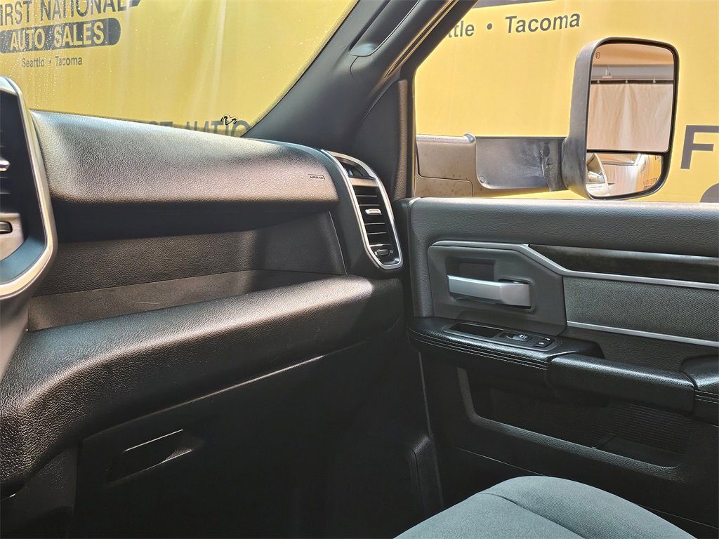 Used 2021 RAM 2500 Big Horn image 30