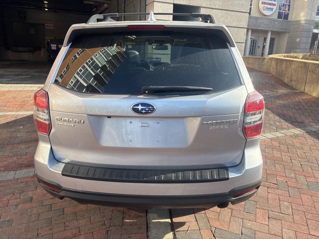 Used 2016 Subaru Forester 2.5i Limited image 4