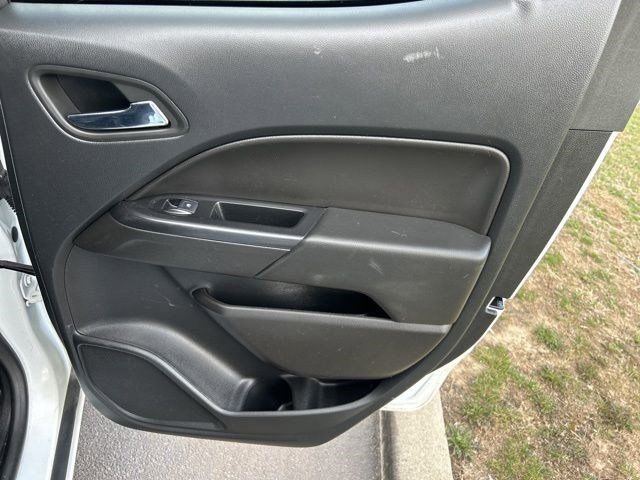 Used 2022 Chevrolet Colorado LT w/ Safety Package image 40