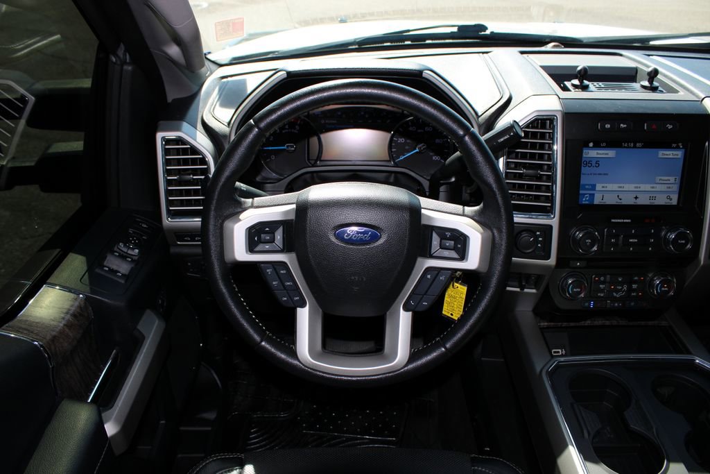 Used 2017 Ford F250 Lariat w/ Chrome Package image 10