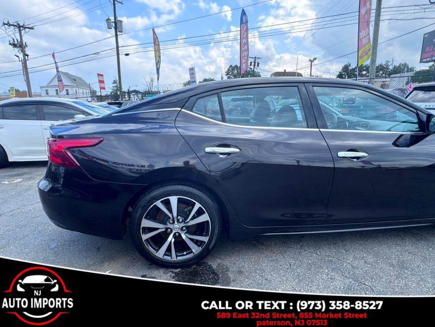 Used 2016 Nissan Maxima Platinum w/ Interior Lighting Package image 6