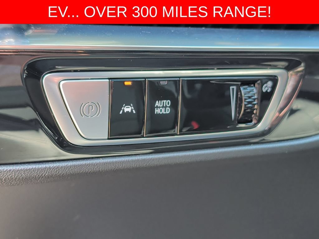 Used 2024 Cadillac Lyriq Luxury w/ LPO, Floor Liner Package AWD/4WD image 14