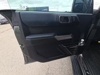 Used 2022 Ford Bronco Outer Banks w/ Sasquatch Package AWD/4WD image 8