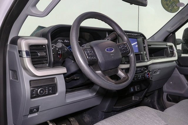Used 2024 Ford F350 XLT image 19