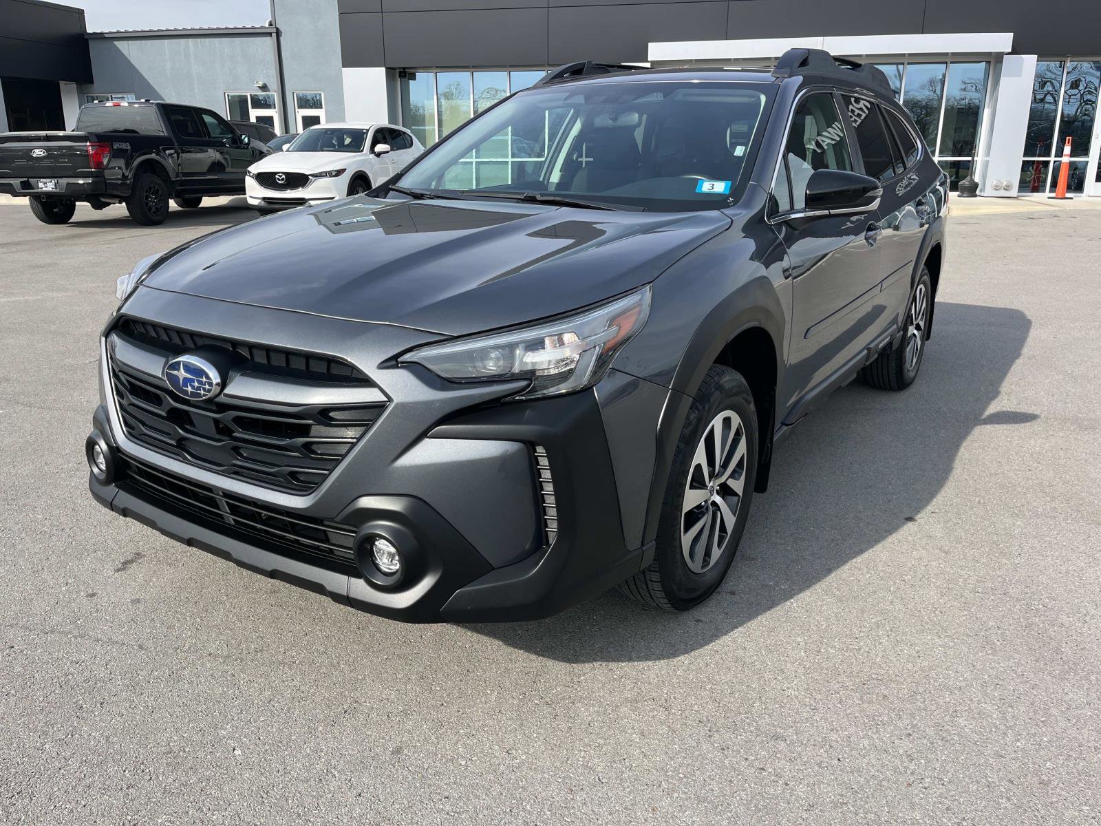 Used 2024 Subaru Outback Premium image 7