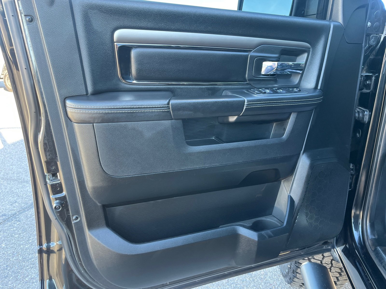 Used 2018 RAM 1500 Sport w/ Convenience Group image 13