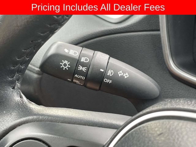 Used 2025 Toyota Corolla Cross XLE AWD/4WD image 27