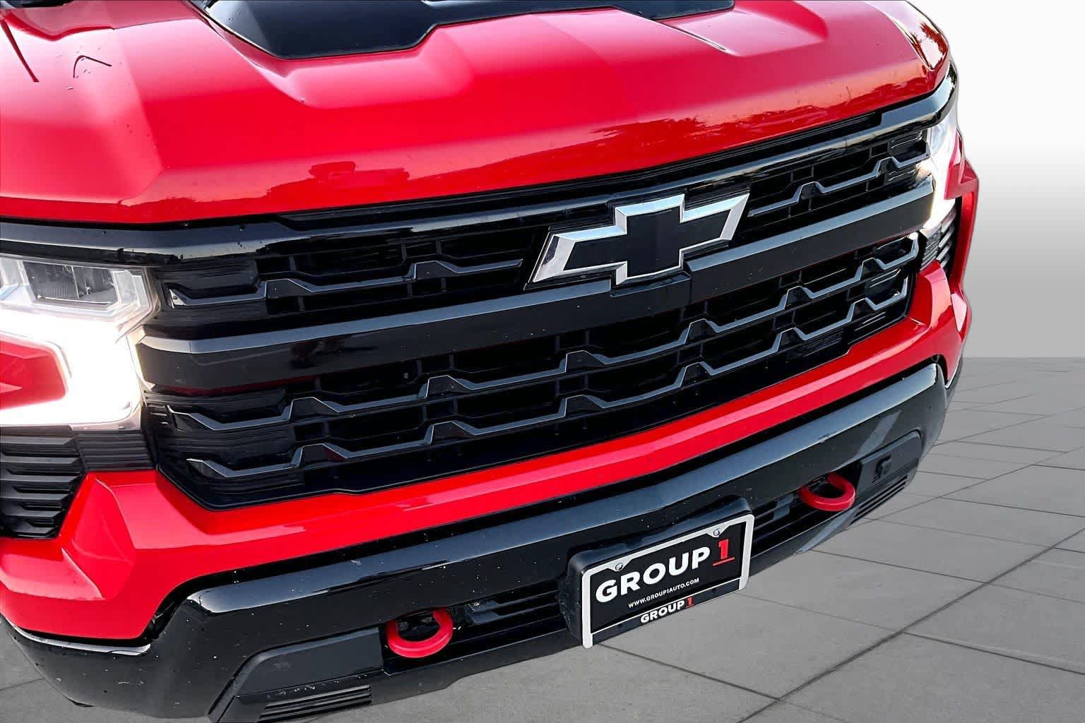 Used 2023 Chevrolet Silverado 1500 LT Trail Boss w/ LPO, Dark Essentials Package AWD/4WD image 31