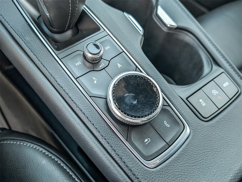 Used 2019 Cadillac XT4 Premium Luxury w/ Technology Package image 30