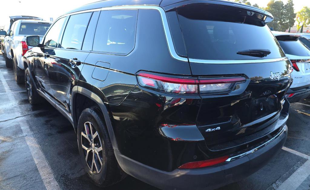 Used 2024 Jeep Grand Cherokee L Limited w/ Luxury Tech Group II image 5